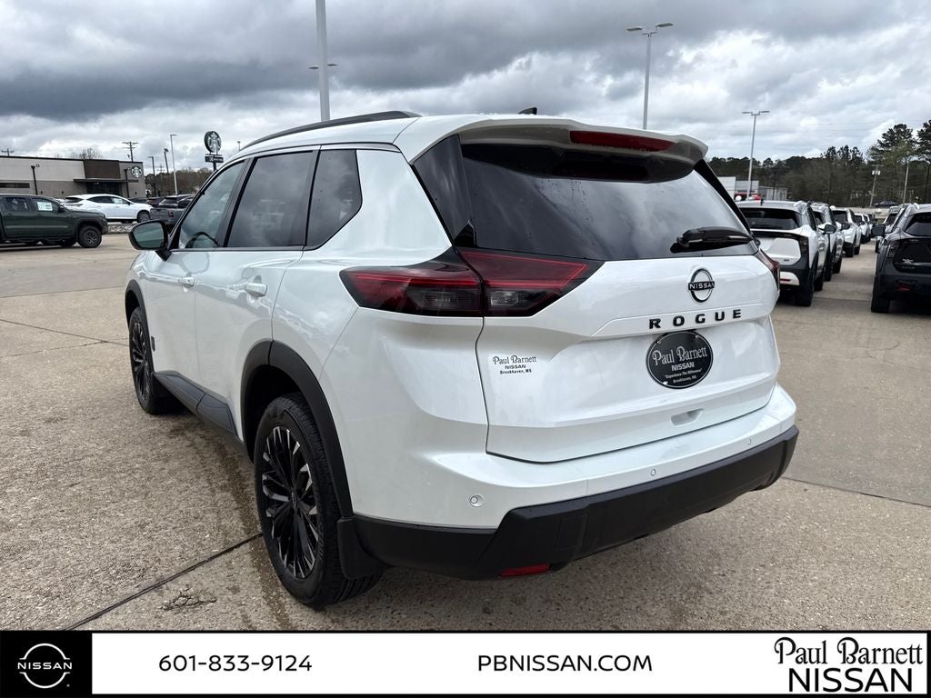 2026 Nissan Rogue Dark Armor