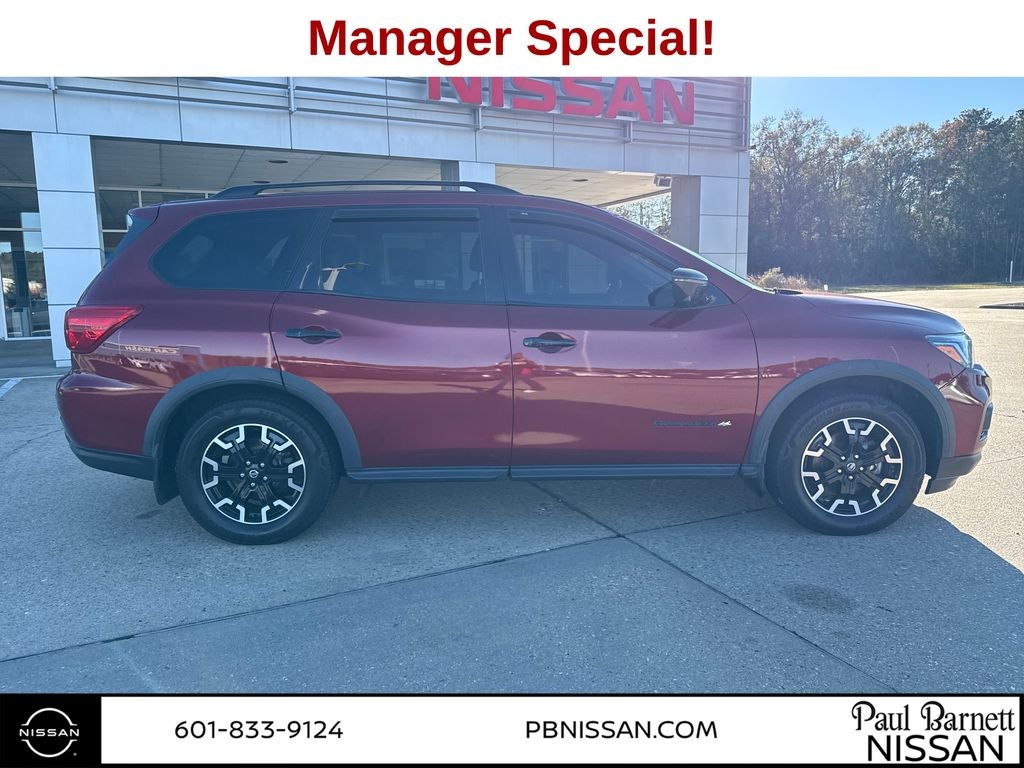 2020 Nissan Pathfinder SL