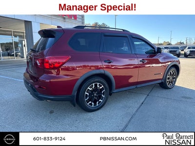 2020 Nissan Pathfinder SL