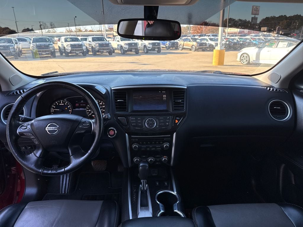 2020 Nissan Pathfinder SL