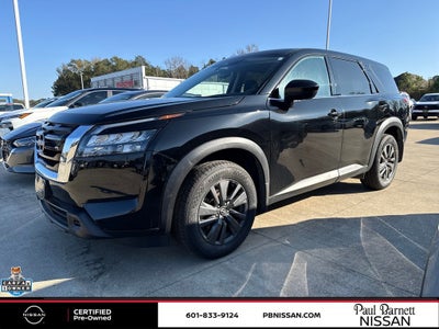 2023 Nissan Pathfinder S