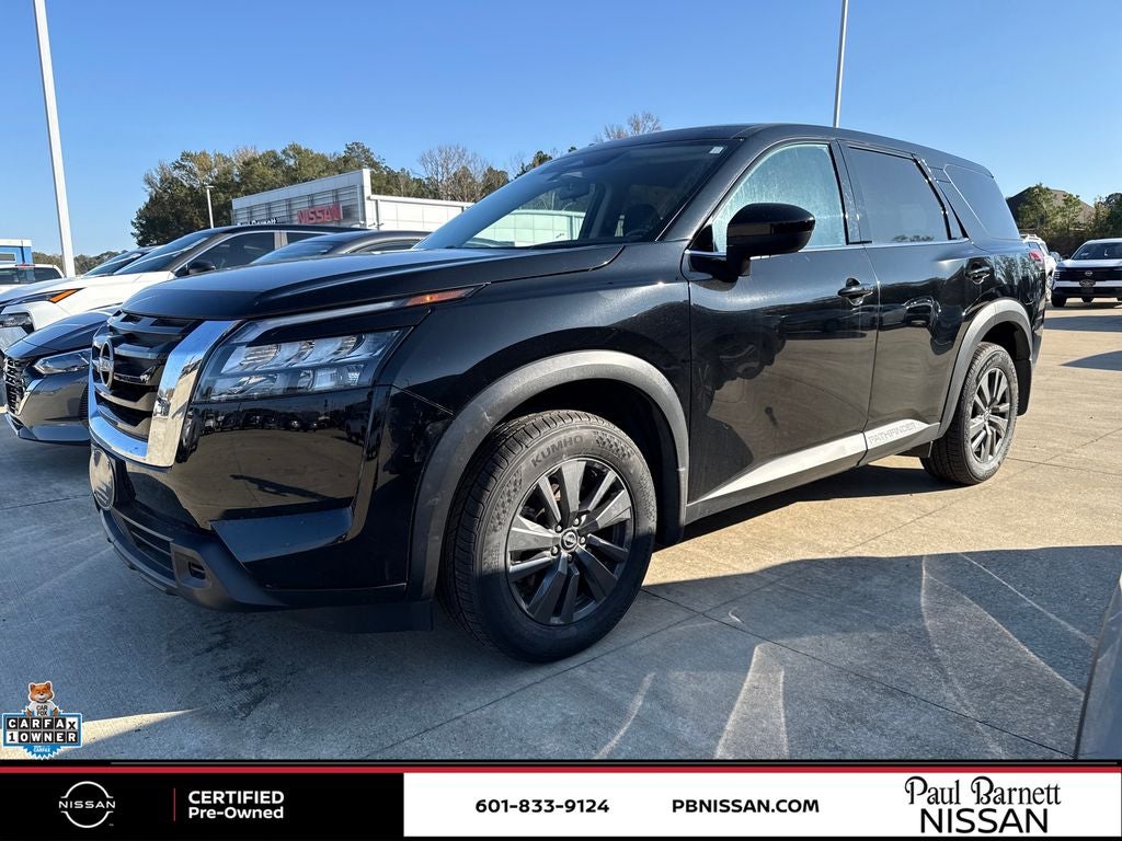2023 Nissan Pathfinder S