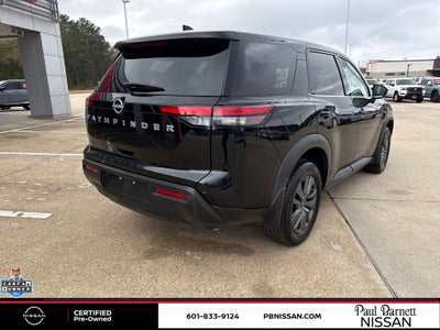 2023 Nissan Pathfinder S