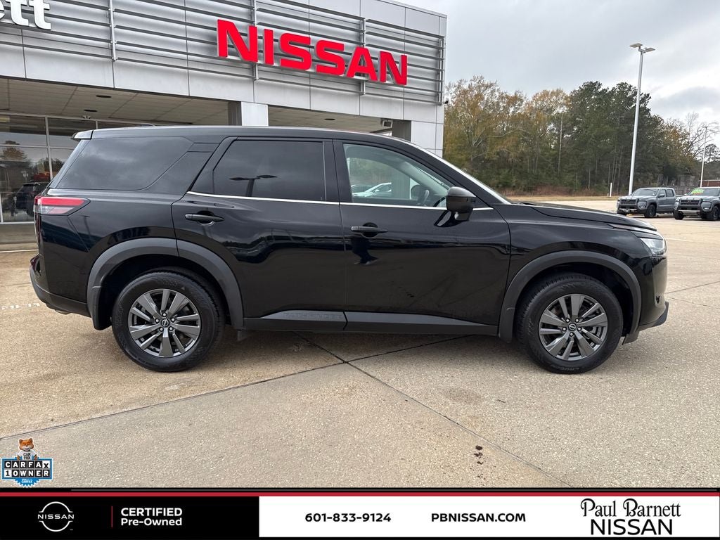 2023 Nissan Pathfinder S
