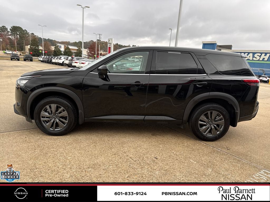 2023 Nissan Pathfinder S