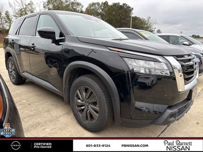 2023 Nissan Pathfinder S