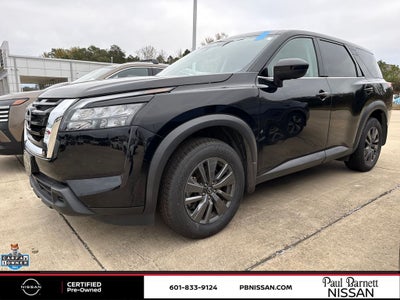 2023 Nissan Pathfinder S