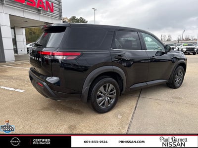 2023 Nissan Pathfinder S
