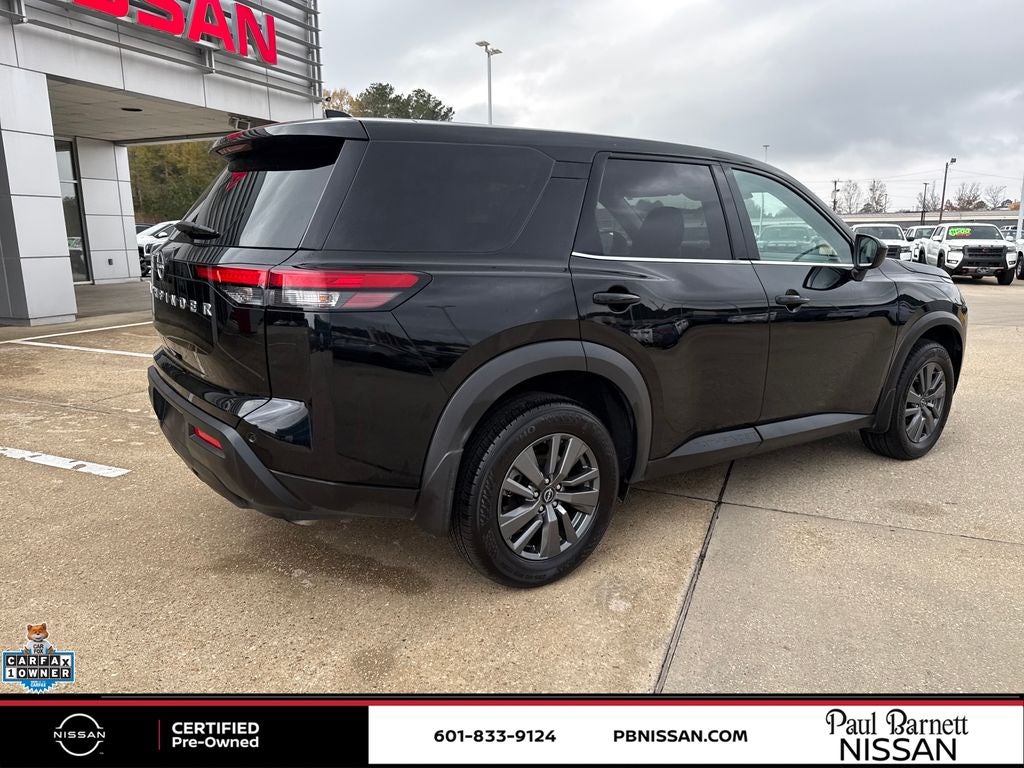 2023 Nissan Pathfinder S