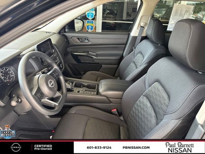 2024 Nissan Pathfinder S