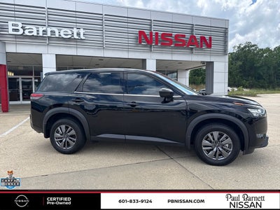 2024 Nissan Pathfinder S