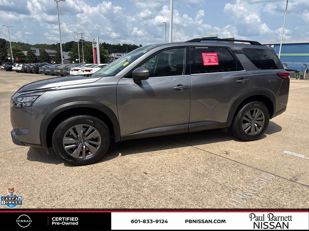 2025 Nissan Pathfinder SV