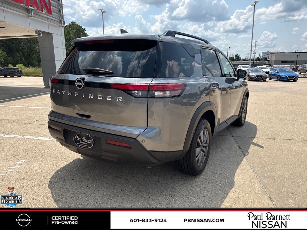 2025 Nissan Pathfinder SV