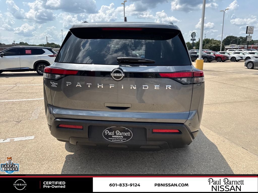 2025 Nissan Pathfinder SV