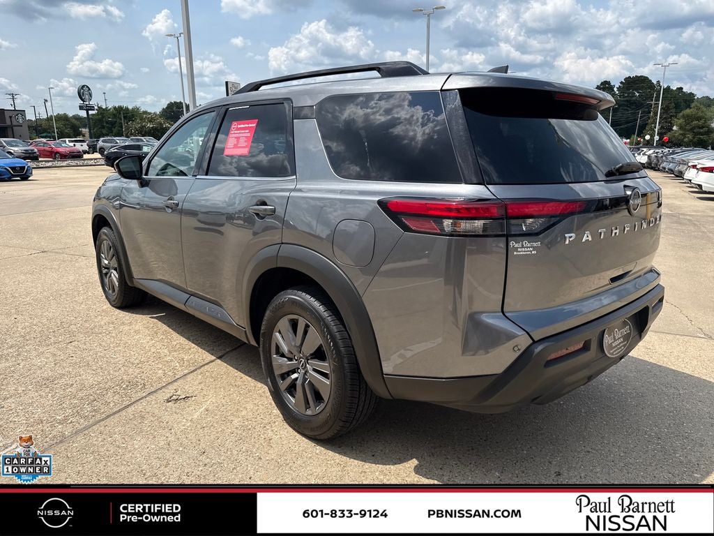 2025 Nissan Pathfinder SV