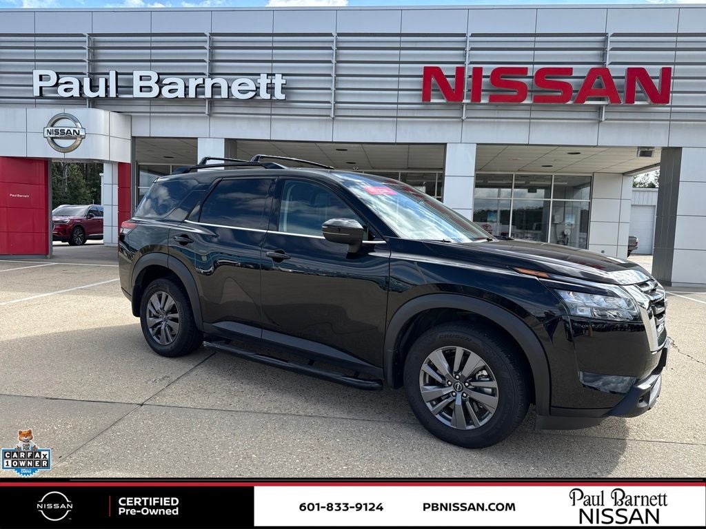 2024 Nissan Pathfinder SV