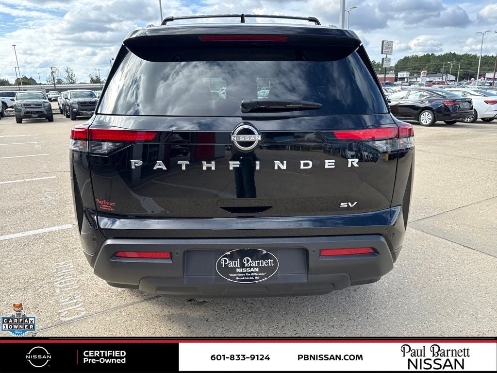 2024 Nissan Pathfinder SV