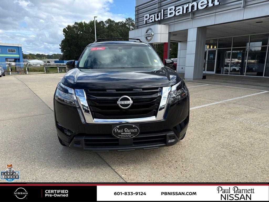 2024 Nissan Pathfinder SV