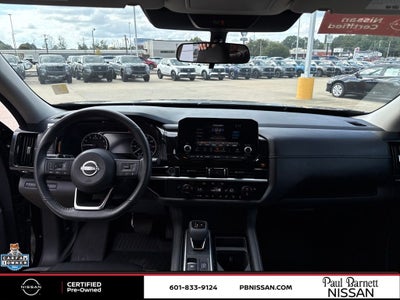 2024 Nissan Pathfinder SV