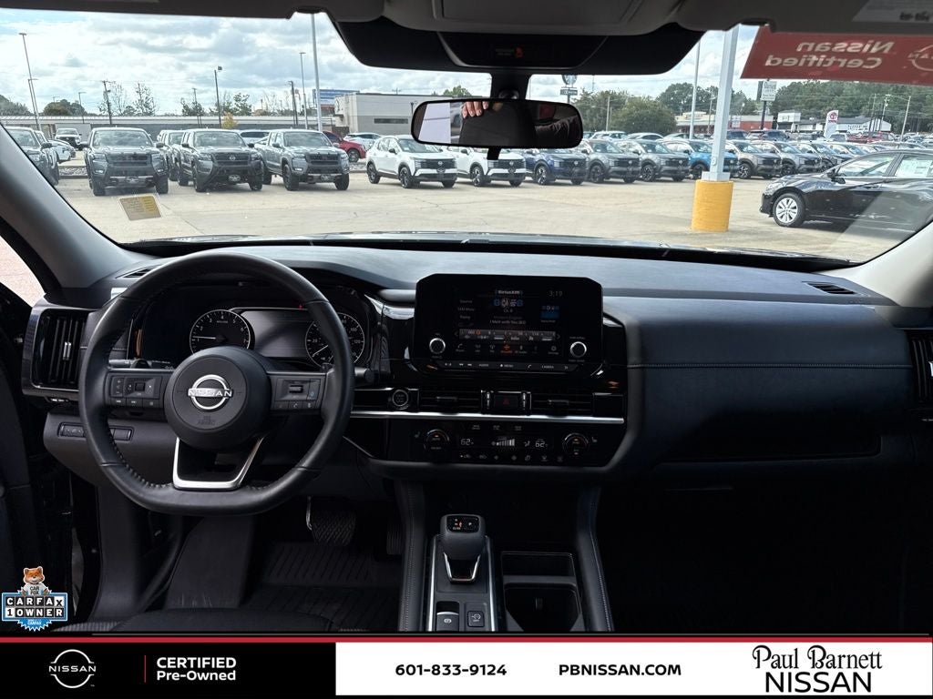 2024 Nissan Pathfinder SV