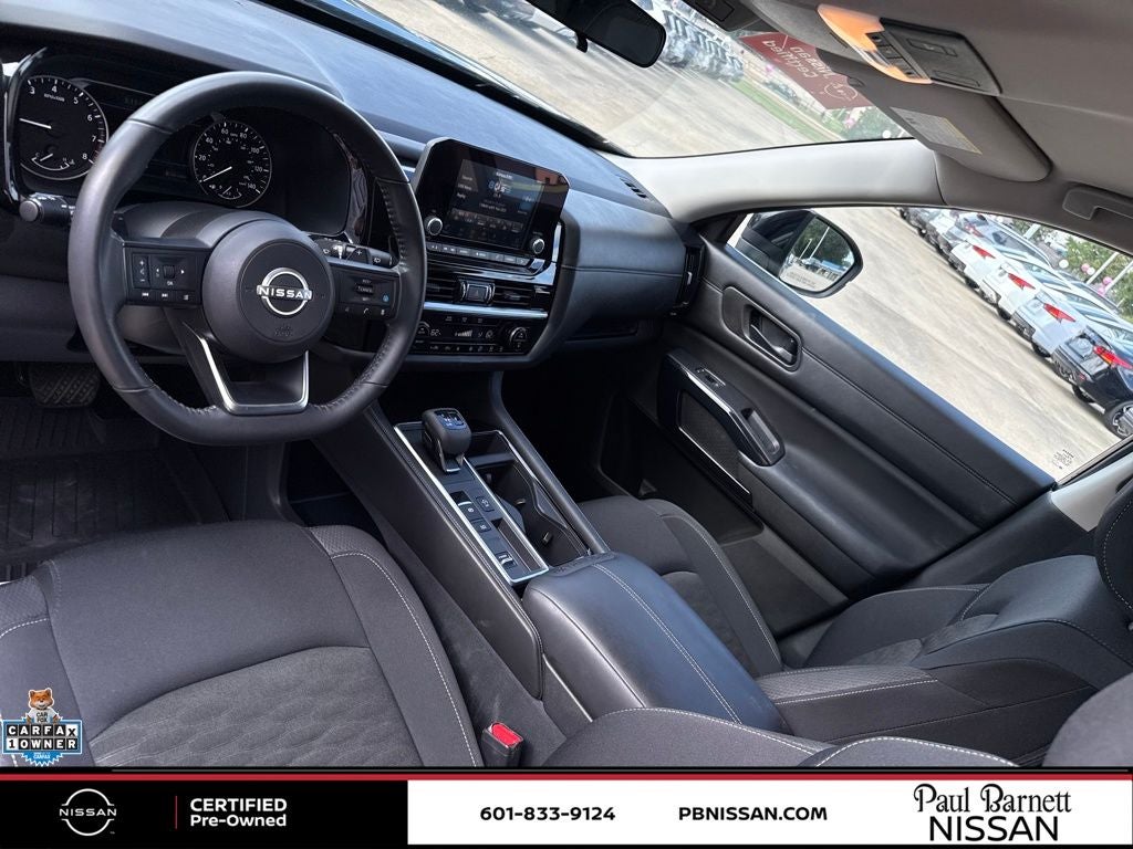 2024 Nissan Pathfinder SV