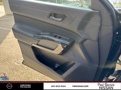 2024 Nissan Pathfinder SV