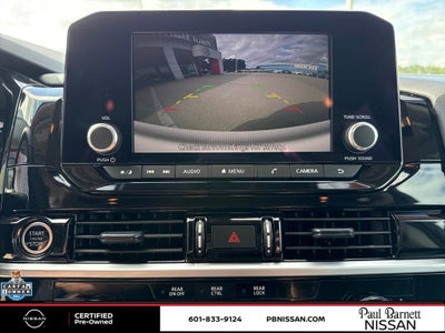 2024 Nissan Pathfinder SV