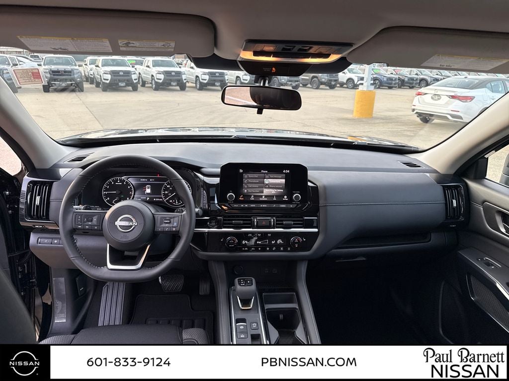 2025 Nissan Pathfinder SV