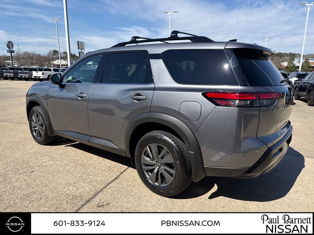2026 Nissan Pathfinder SV