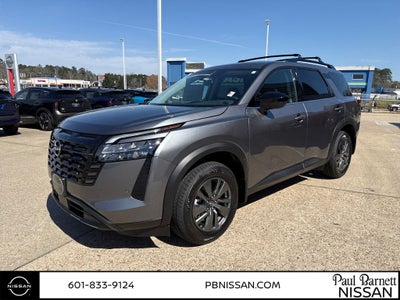 2026 Nissan Pathfinder SV