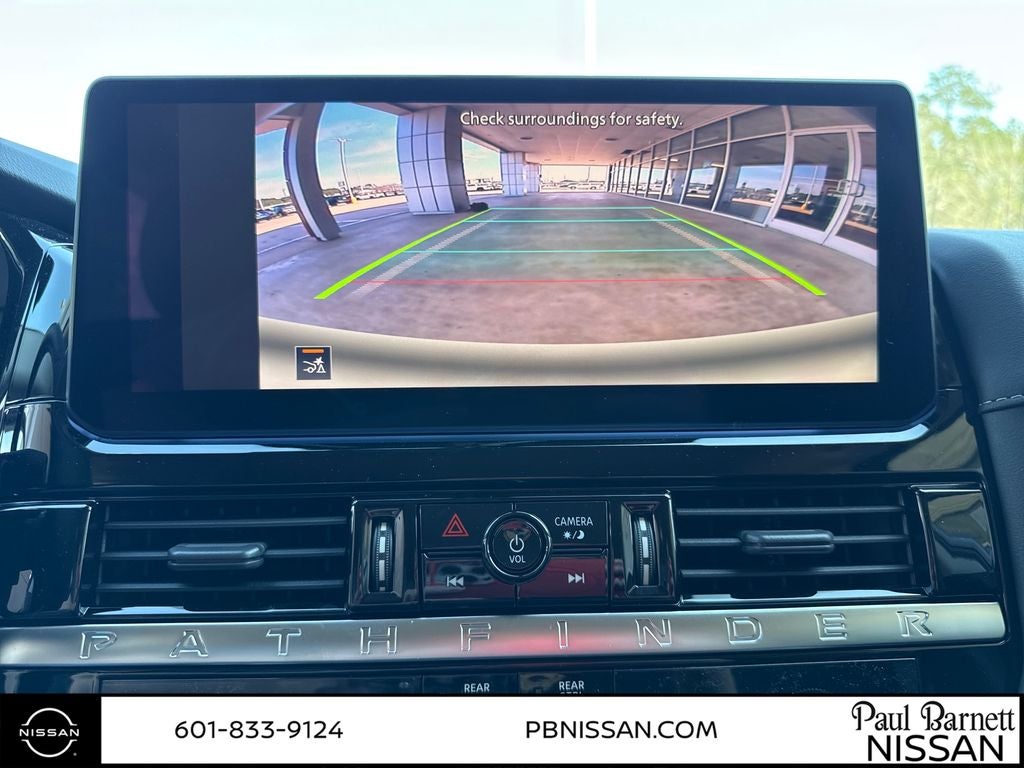 2026 Nissan Pathfinder SV