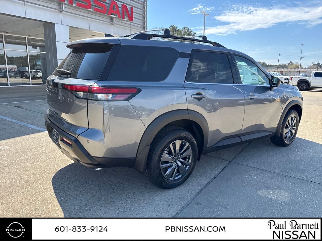2026 Nissan Pathfinder SV