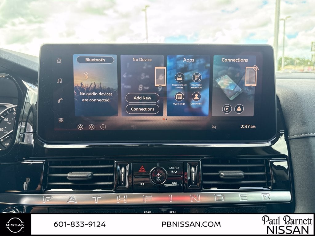 2026 Nissan Pathfinder SV