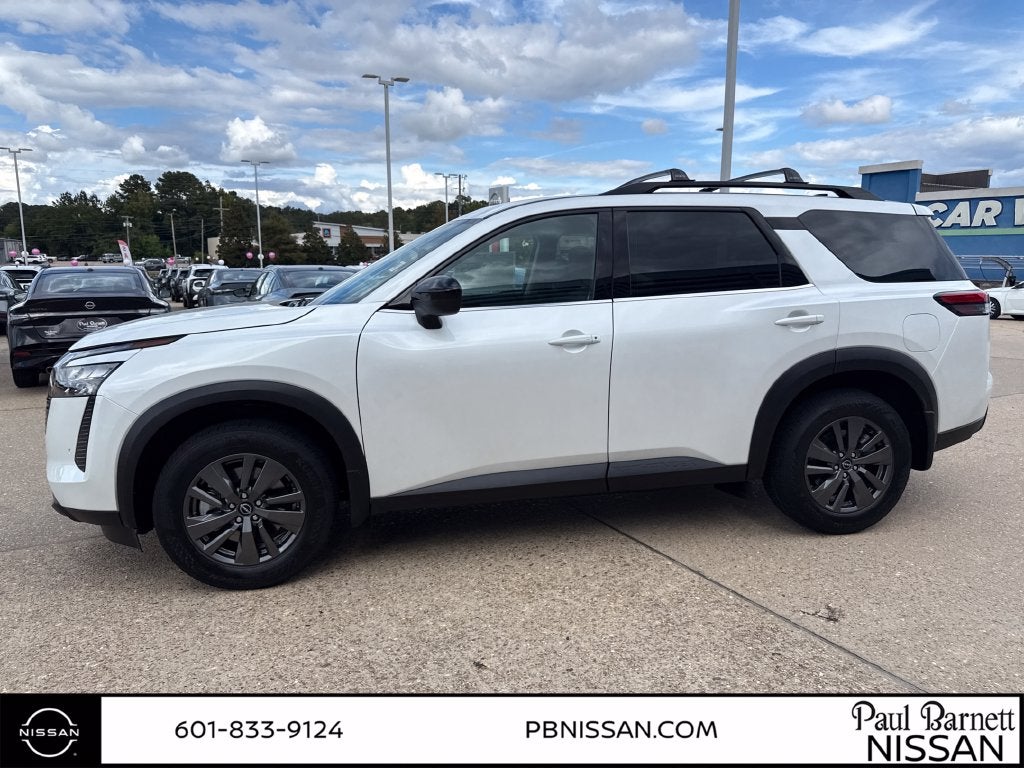 2026 Nissan Pathfinder SV