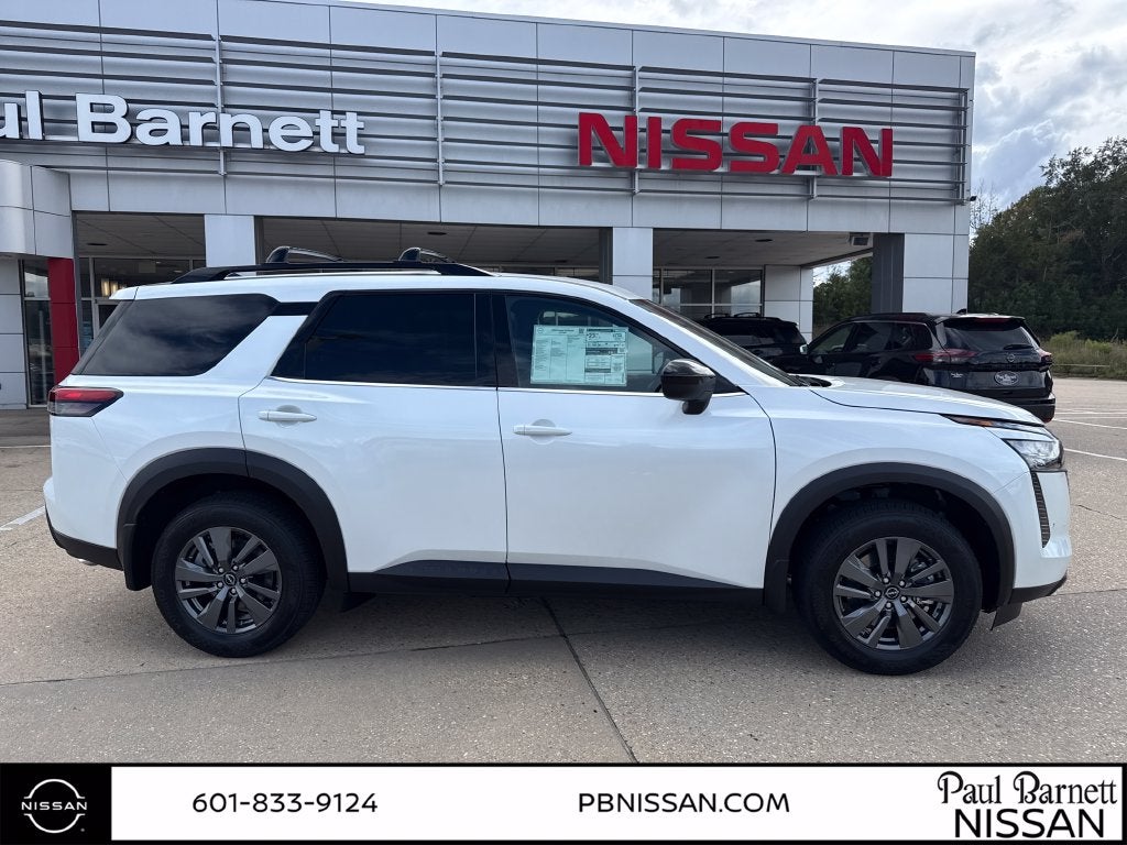 2026 Nissan Pathfinder SV