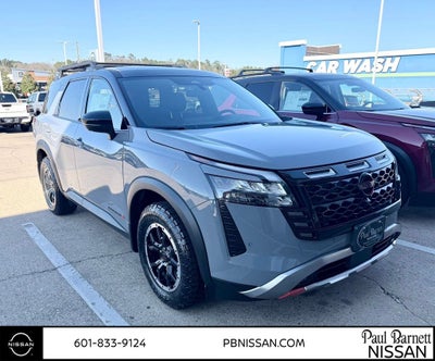 2026 Nissan Pathfinder SV