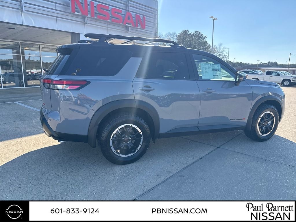 2026 Nissan Pathfinder SV