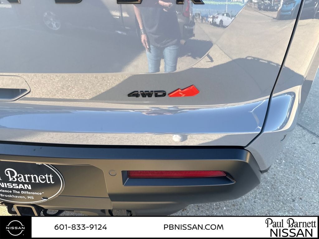 2026 Nissan Pathfinder SV