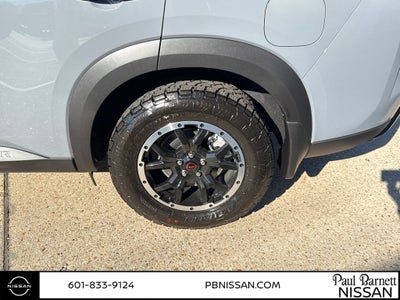 2026 Nissan Pathfinder SV