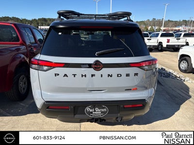 2026 Nissan Pathfinder SV