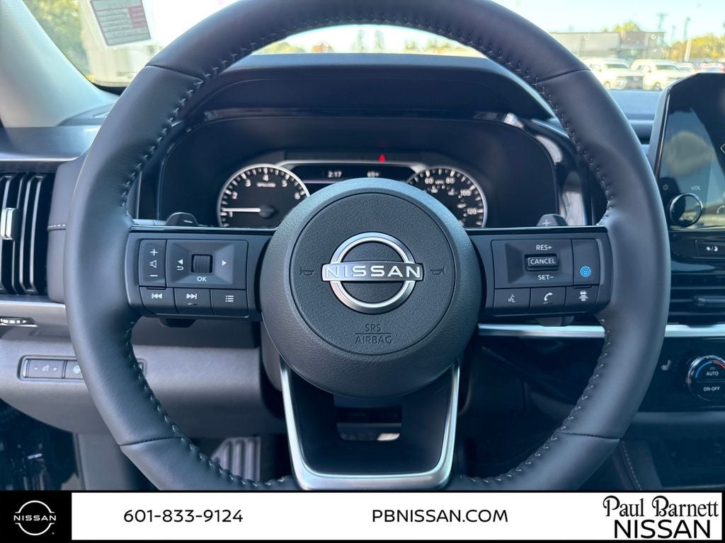 2025 Nissan Pathfinder SL