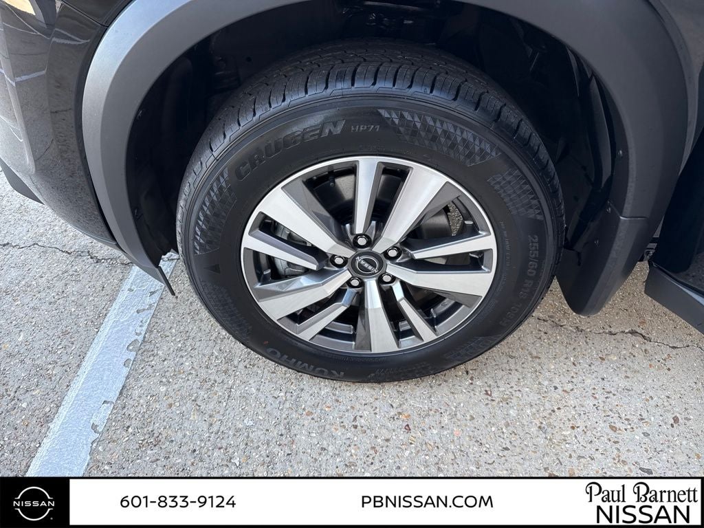 2025 Nissan Pathfinder SL