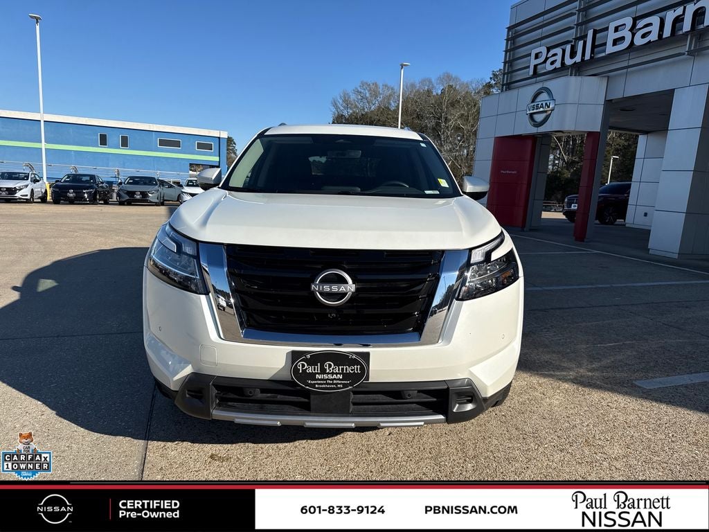 2024 Nissan Pathfinder SL