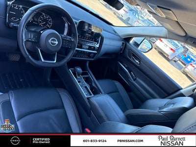 2024 Nissan Pathfinder SL