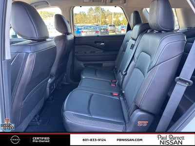 2024 Nissan Pathfinder SL