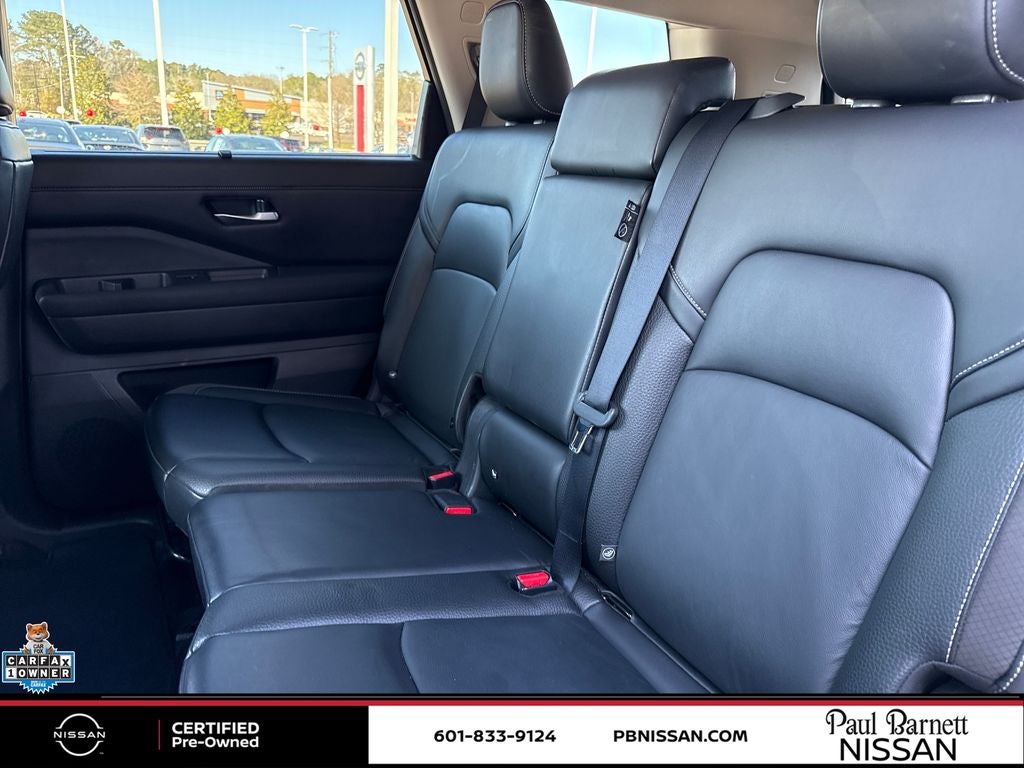 2024 Nissan Pathfinder SL