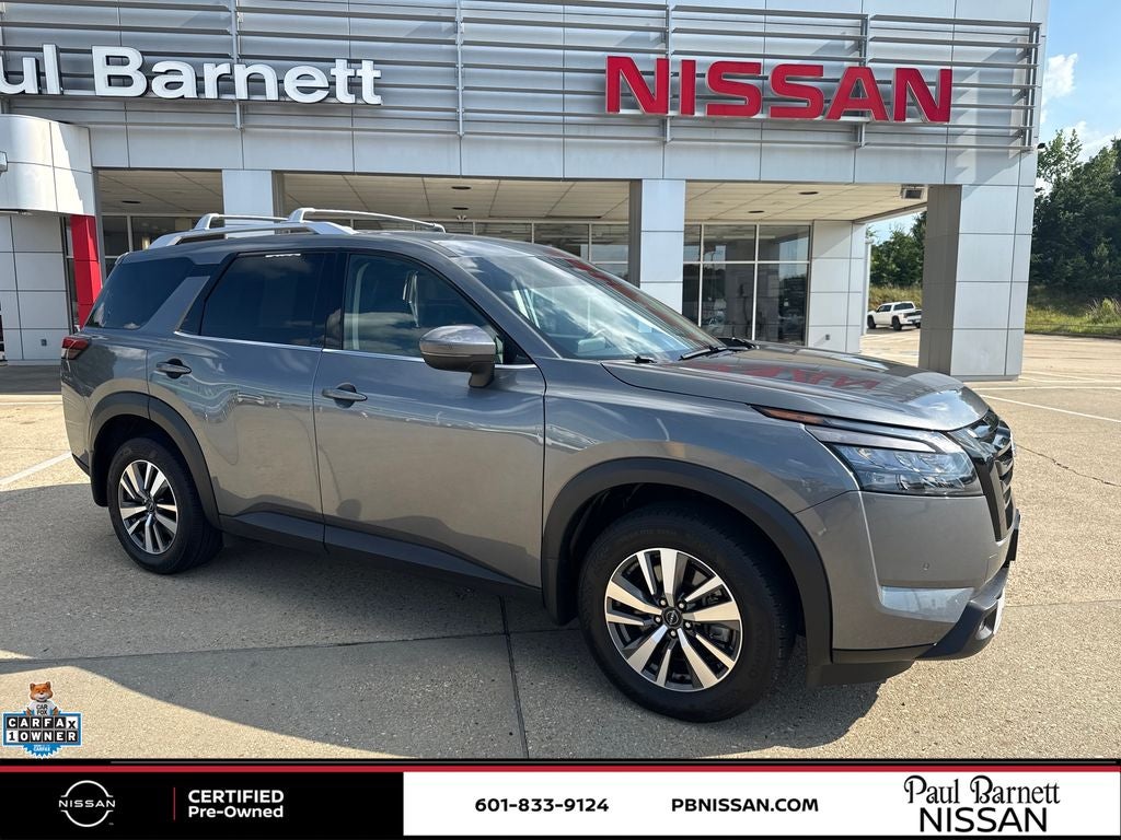 2025 Nissan Pathfinder SL