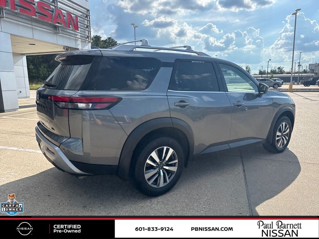 2025 Nissan Pathfinder SL
