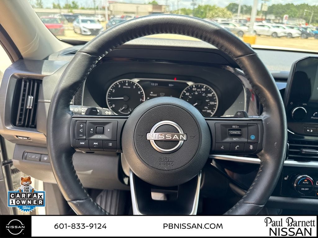 2022 Nissan Pathfinder SL