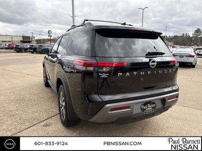 2026 Nissan Pathfinder SL